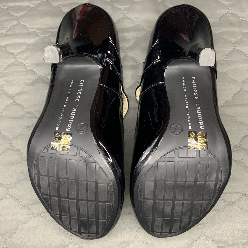 Chinese Laundry Heels - Picture 3 of 6